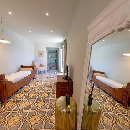 Macci, Au Coeur Du Port Avec Vue Spectaculaire *