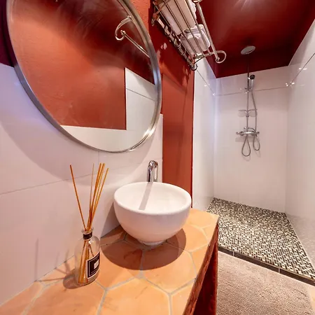 Macci, Au Coeur Du Port Avec Vue Spectaculaire Calvi (Corsica)