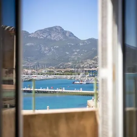 Macci, Au Coeur Du Port Avec Vue Spectaculaire Calvi (Corsica)